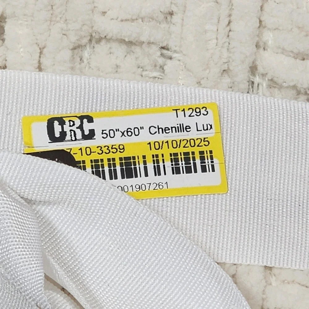 J&M Home Fashions Luxury Chenille Throw with Tassels Thick Loose Knit Cream‎